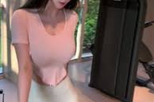 揭秘董宇辉“法不责辉”：假洋牌背后的真相与启示